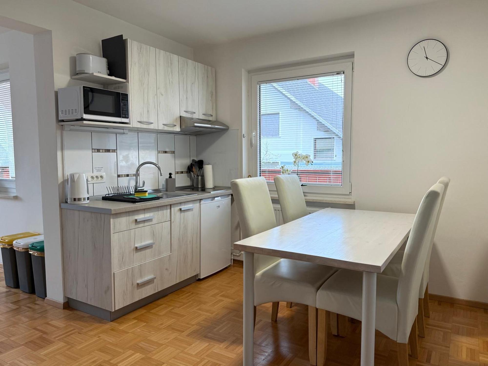 Guest House Kobal Spodnje Gorje 外观 照片